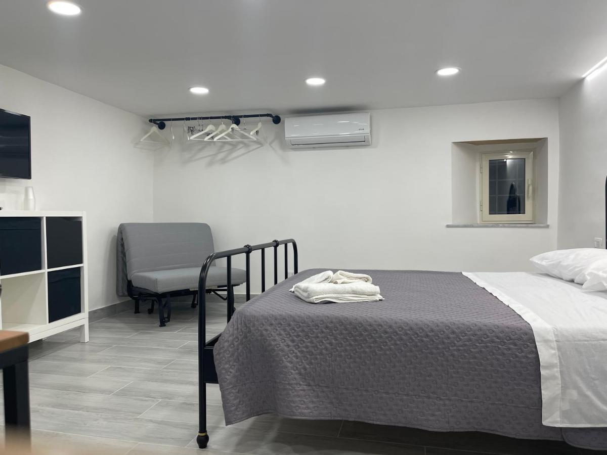 נאפולי Casa Di Lorenzo מראה חיצוני תמונה